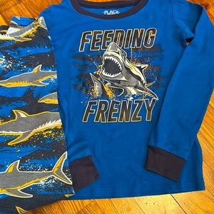 Childrens place #sharkweek “Feeding Frenzy” Pj set. Size 8
